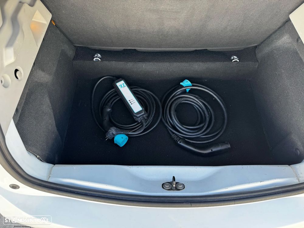 Renault Zoe (s/ Bateria) Limited 40 Flex - 14
