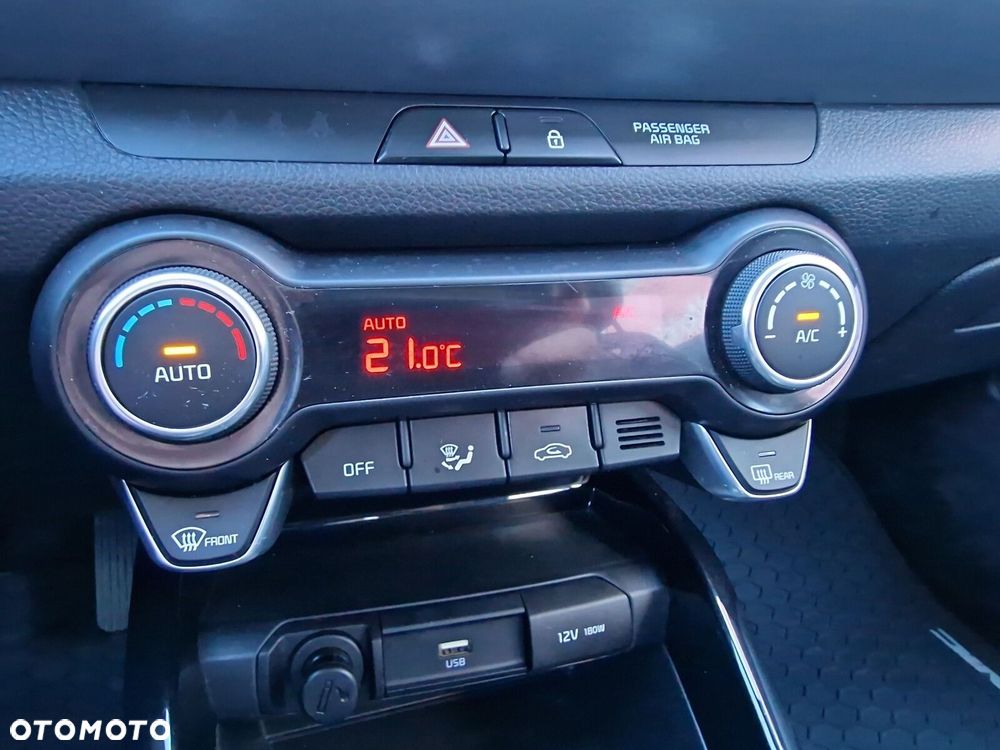 Kia Stonic 1.2 L - 28
