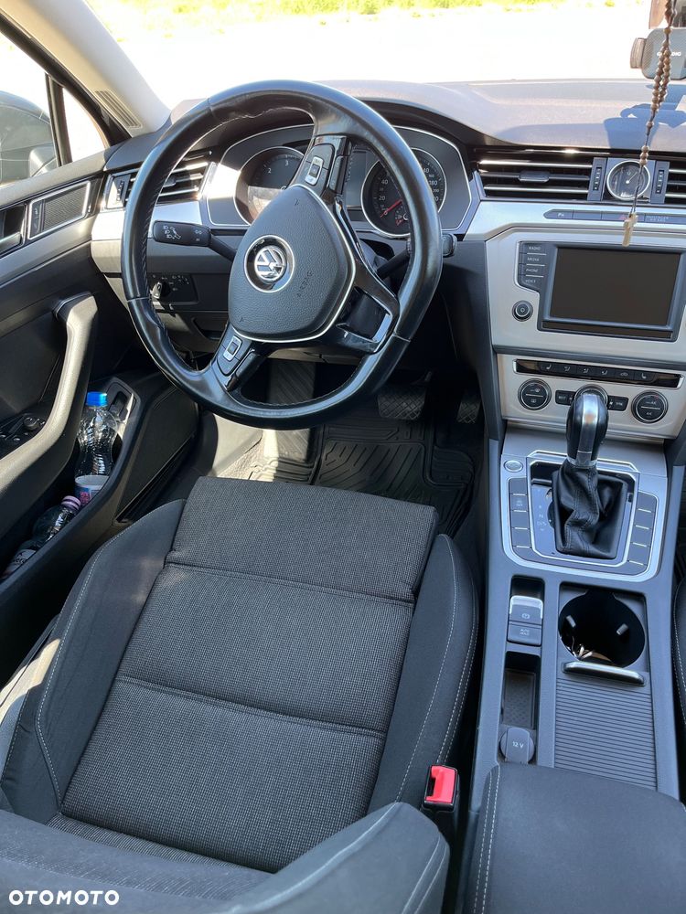 Volkswagen Passat 2.0 TDI (BlueMotion Technology) DSG Comfortline - 10