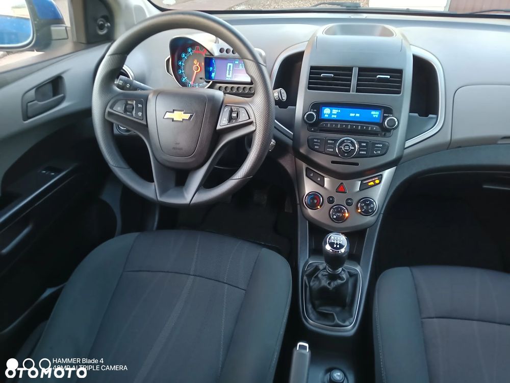 Chevrolet Aveo 1.2 LT - 14