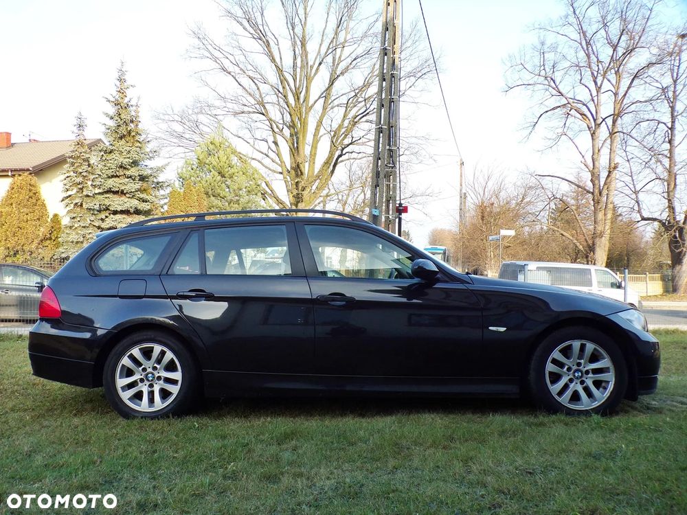 BMW Seria 3 320d DPF Efficient Dynamics Edition - 7