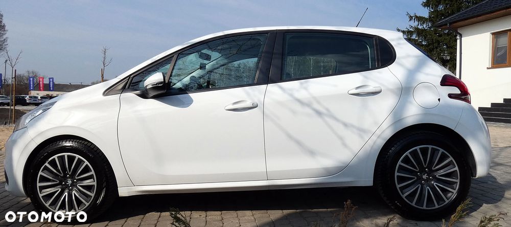 Peugeot 208 1.2 PureTech Active - 8
