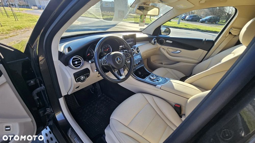 Mercedes-Benz GLC 220 d 4-Matic - 12