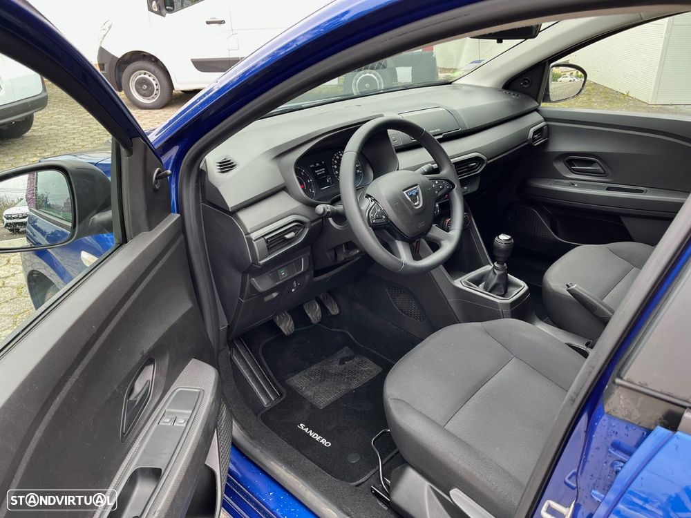 Dacia Sandero - 4