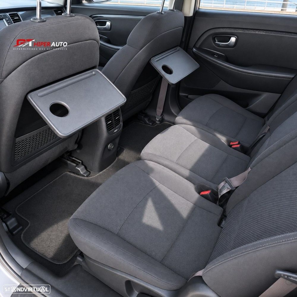 Kia Carens 1.7 CRDi ISG TX - 9