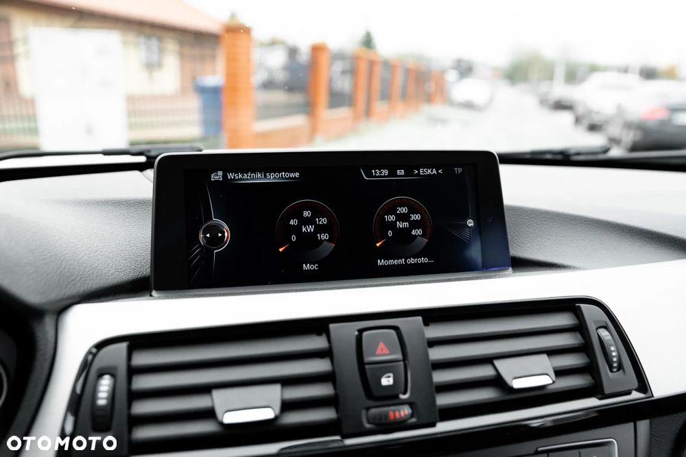 BMW Seria 3 320d Sport-Aut Blue Performance - 38