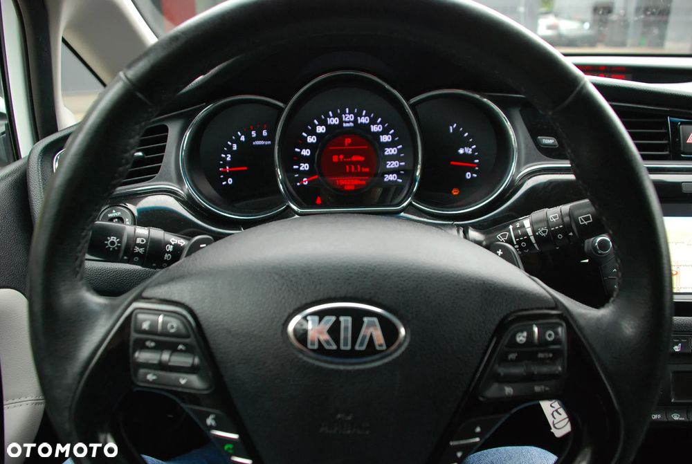 Kia Ceed Cee'd 1.6 CRDi L Business Line DCT - 17