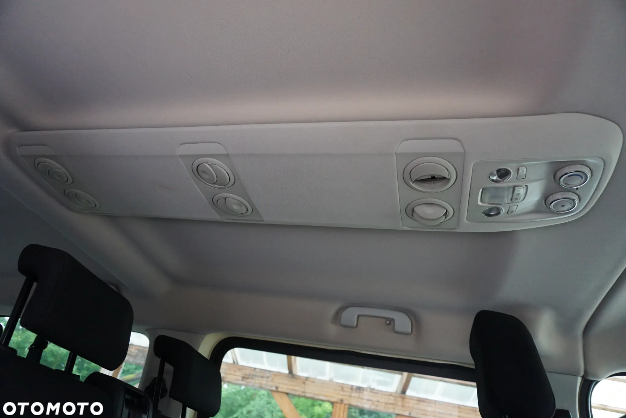 Opel Vivaro - 14