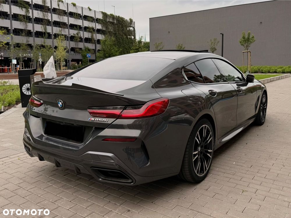 BMW Seria 8 - 2