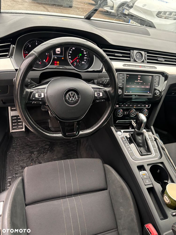 Volkswagen Passat Alltrack 2.0 TDI SCR 4Motion DSG (BMT) - 8