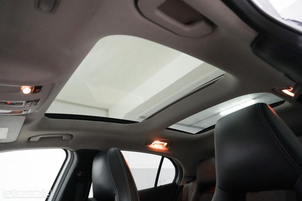 Mercedes-Benz GLA 180 CDI Urban - 9