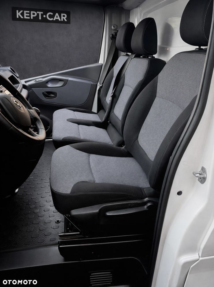 Opel Vivaro - 12