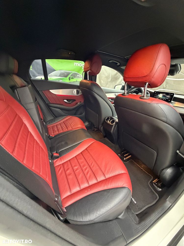 Mercedes-Benz GLC Coupe 300 d 4Matic 9G-TRONIC AMG Line - 17