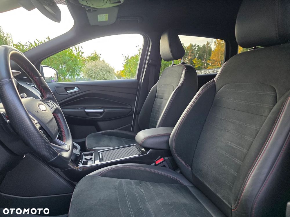 Ford Kuga 2.0 TDCi FWD ST-Line - 6
