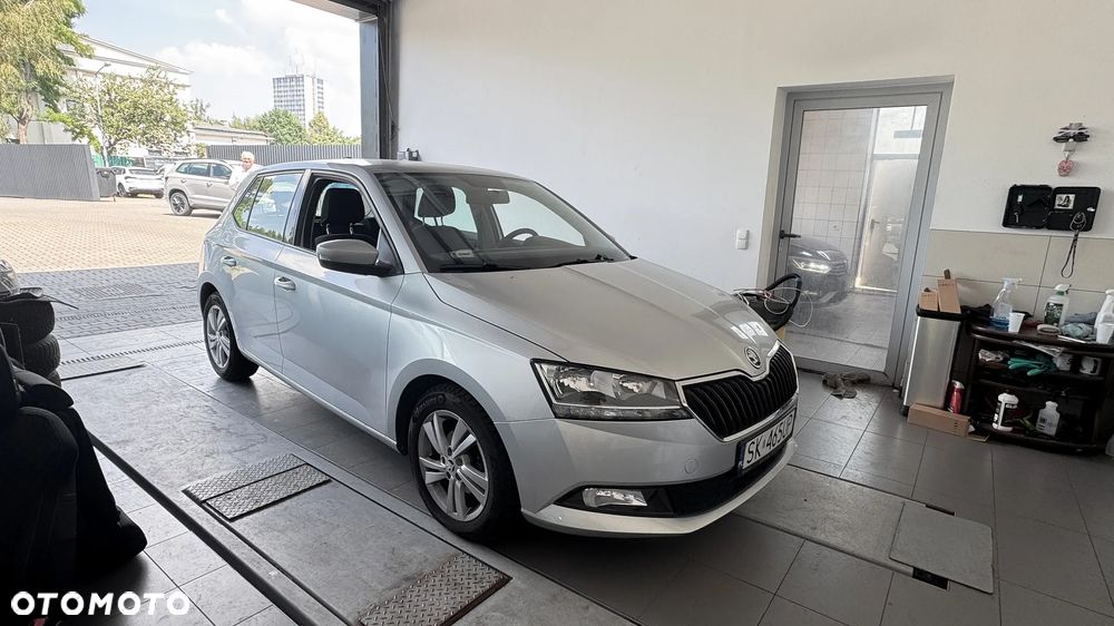 Skoda Fabia 1.0 TSI Ambition - 1