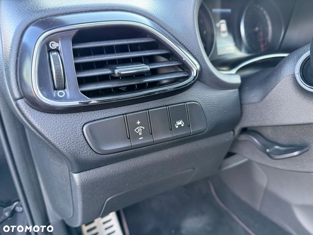 Hyundai i30 N 2.0 T-GDI Performance - 27
