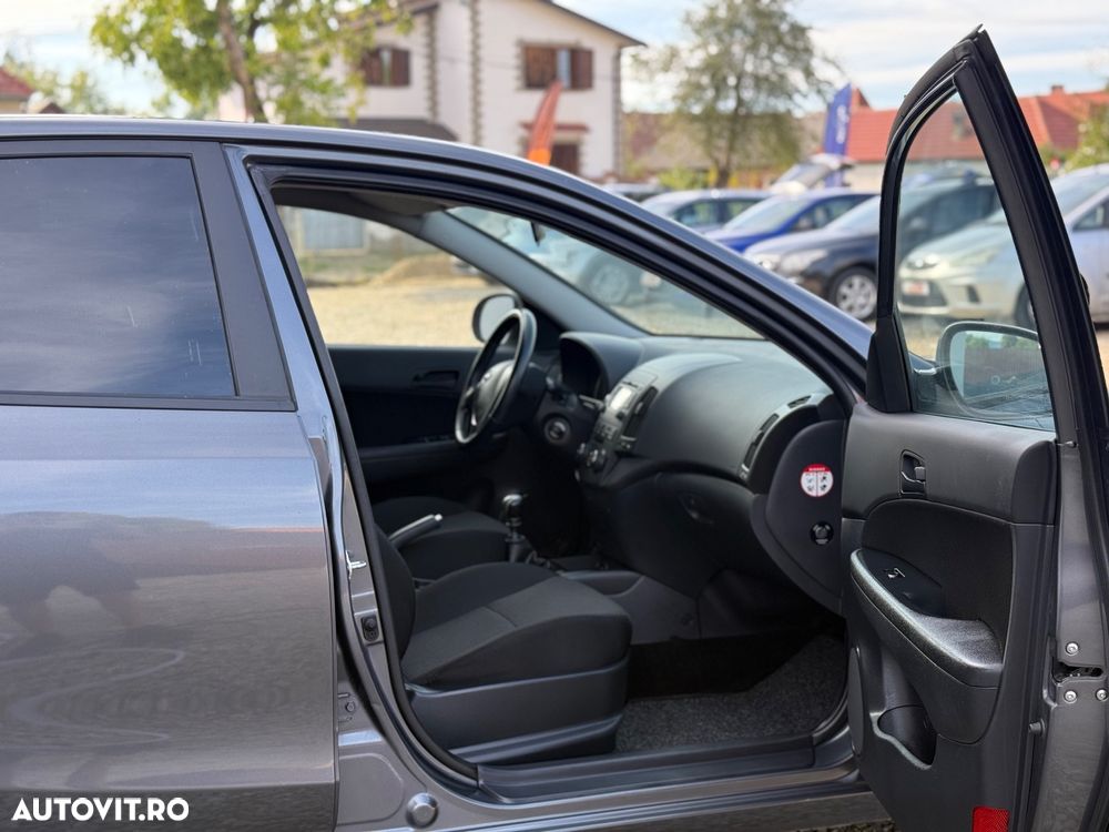 Hyundai i30 1.4 Edition Plus - 6