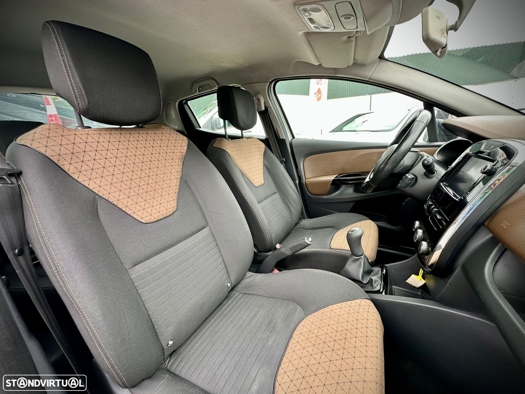 Renault Clio 1.5 dCi Dynamique S - 14