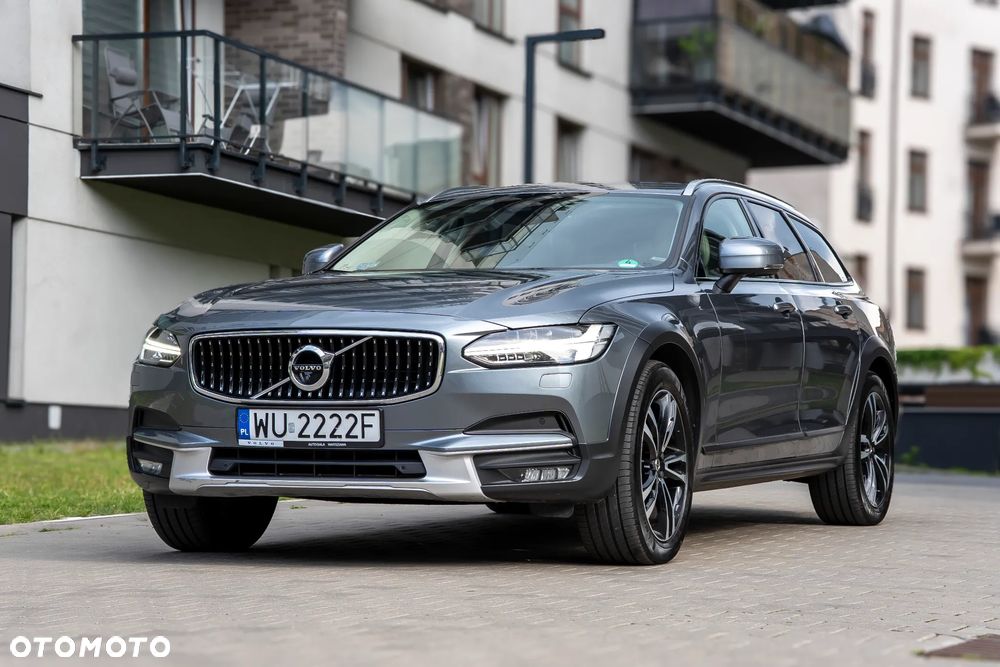 Volvo V90 Cross Country D5 AWD Pro - 1