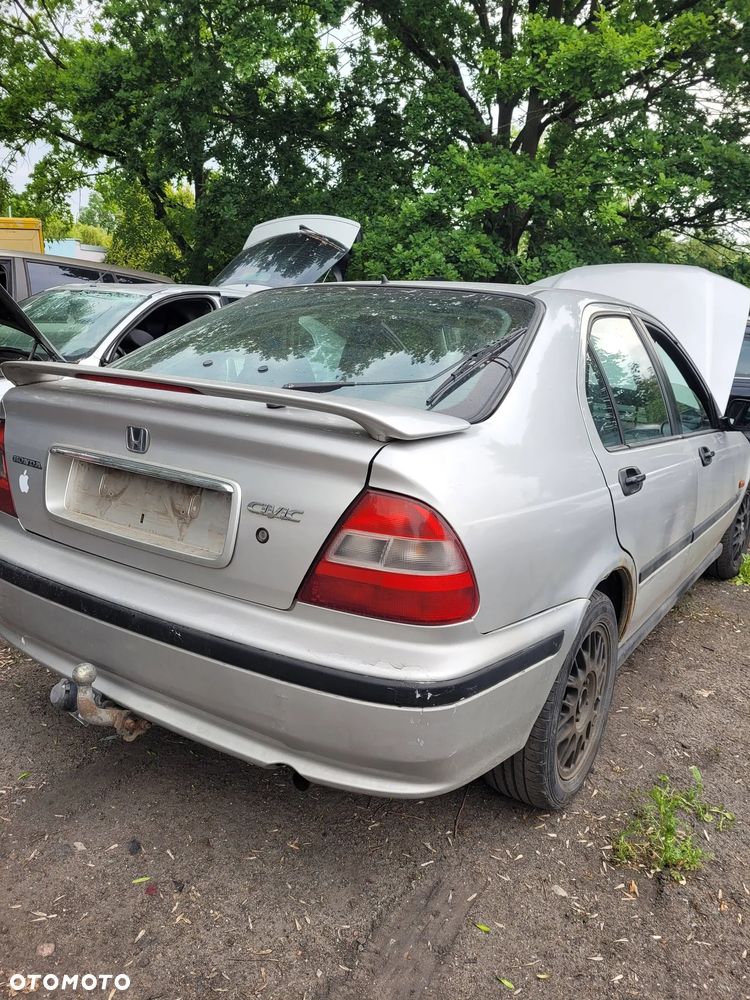 Części- Honda Civic Pojemność: 1396  Moc:66kW  Rok: 1997  Benzyna - 4