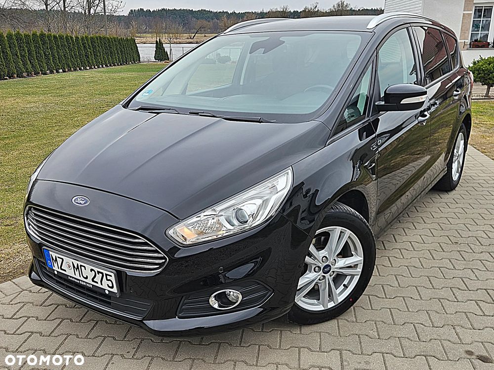 Ford S-Max - 17