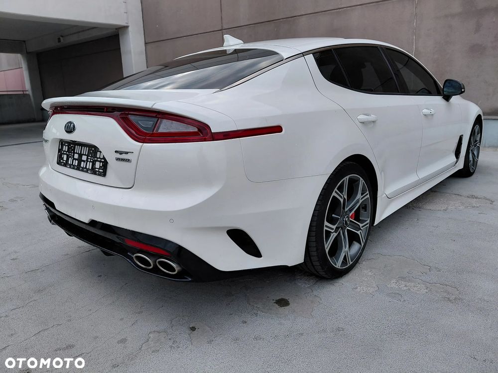 Kia Stinger 3.3 T-GDI AWD GT - 30