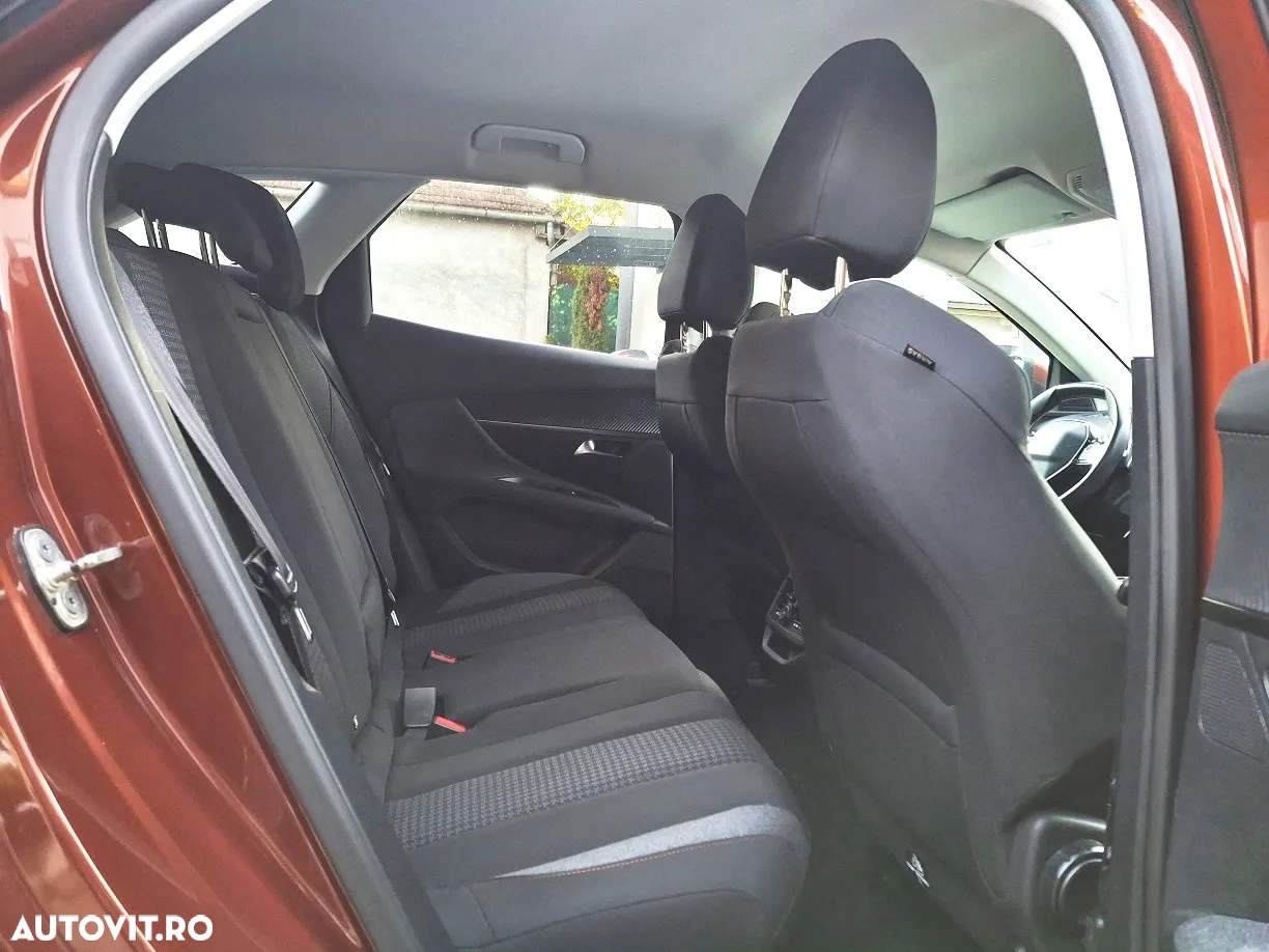 Peugeot 3008 1.5 BlueHDI 130 EAT8 Active Pack - 11