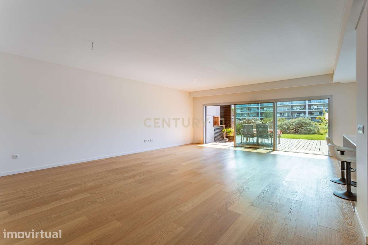 Arrendamento | Exclusivo T3 com Jardim Privativo | Tagus Bay | Alcoche - Grande imagem: 4/26