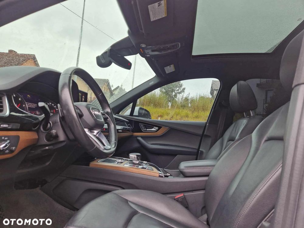 Audi Q7 3.0 TFSI Quattro Tiptronic - 17