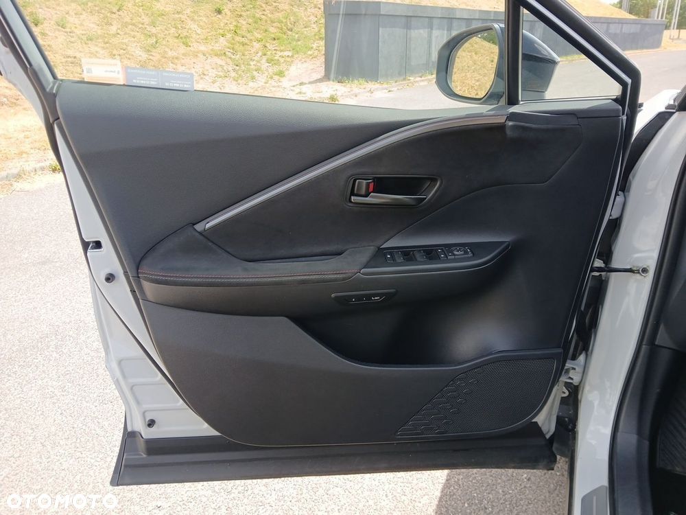 Toyota C-HR - 36