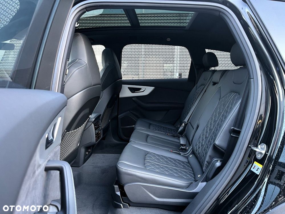 Audi Q7 - 25