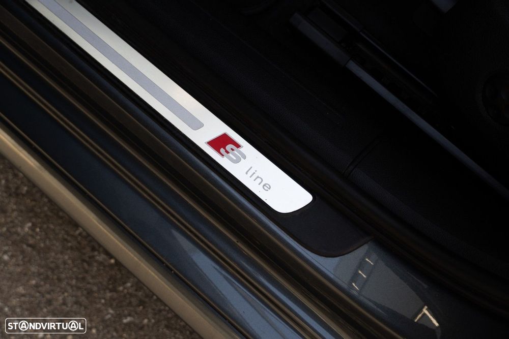 Audi A4 Avant 2.0 TDI Business Line S-line - 45