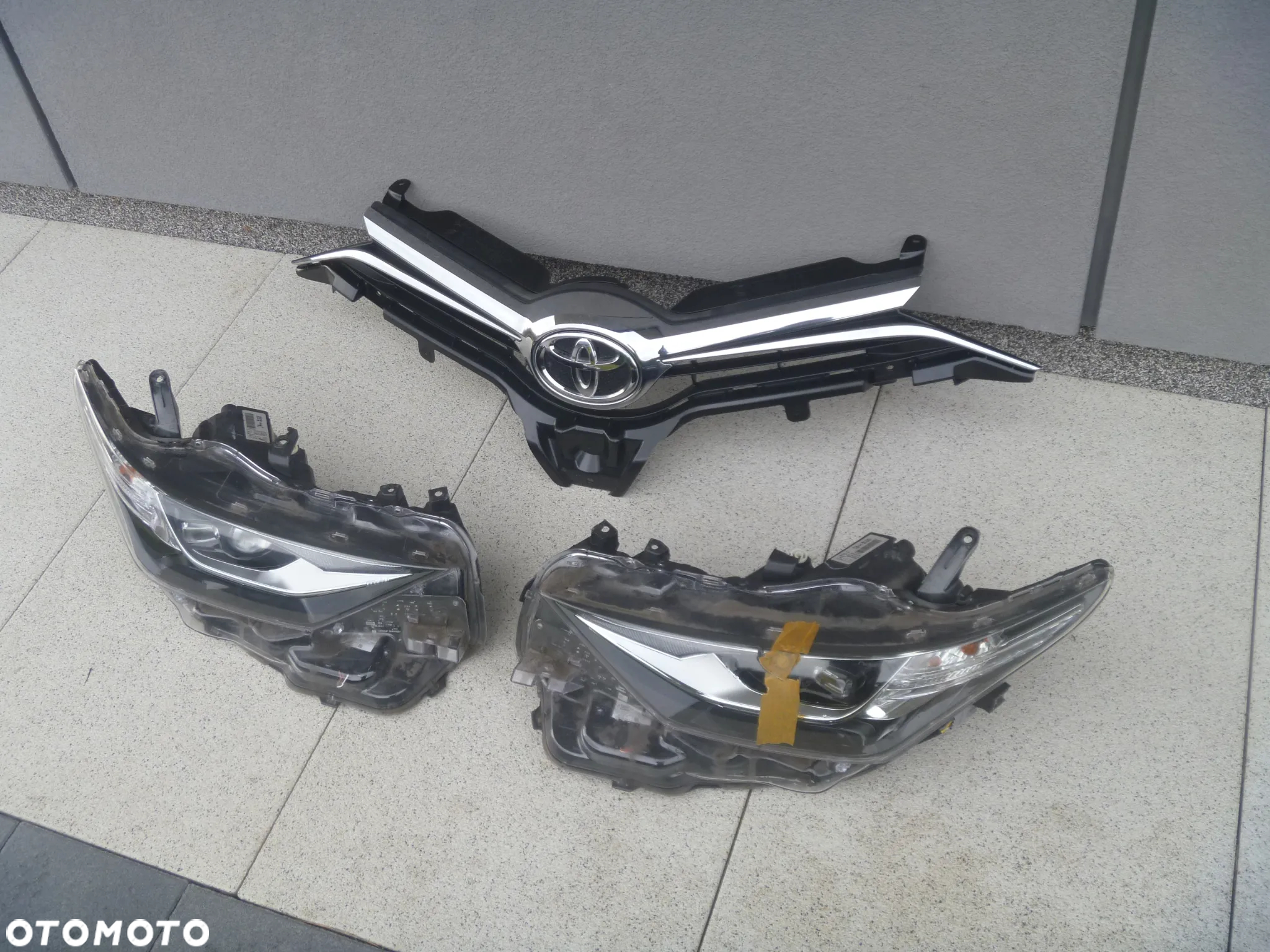 TOYOTA AURIS II LIFT ZDERZAK PRZEDNI ORYGINAŁ PDC - 9