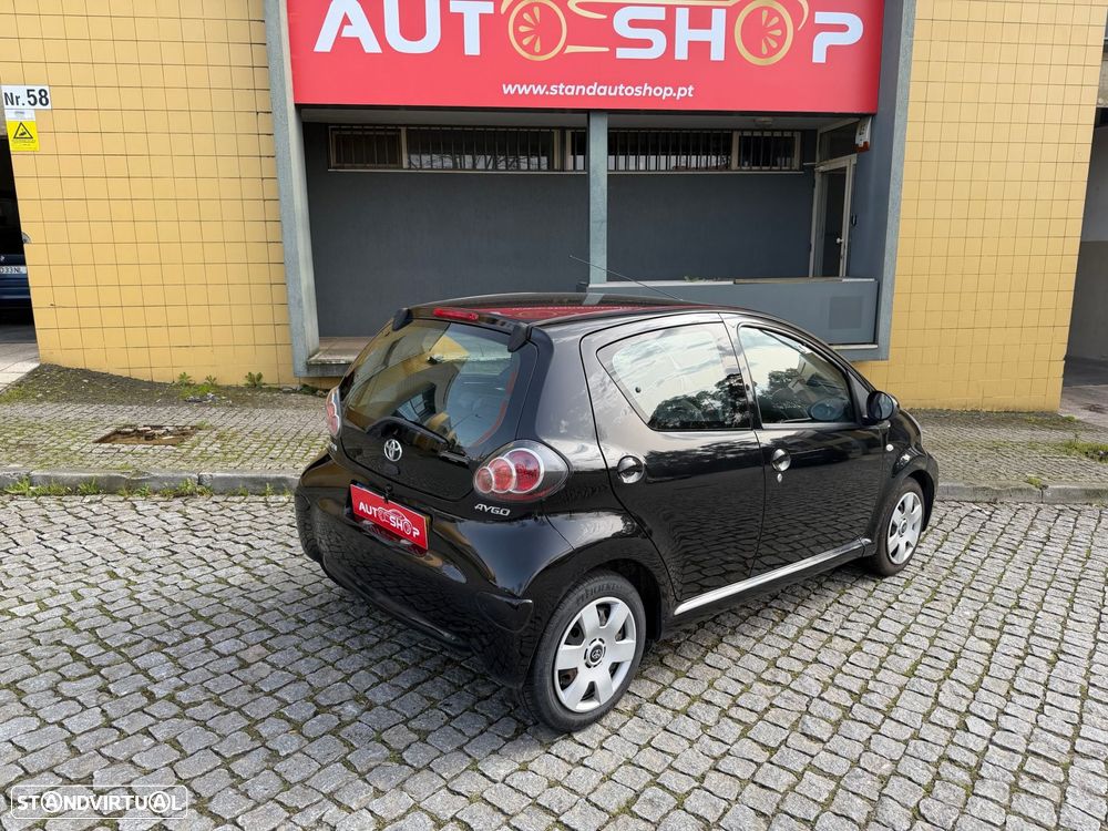 Toyota Aygo 1.0 - 11