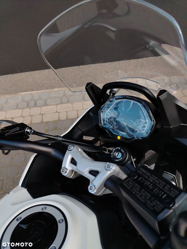Triumph Tiger - 10