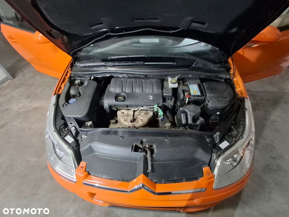 Citroën C4 1.4 16V X - 10
