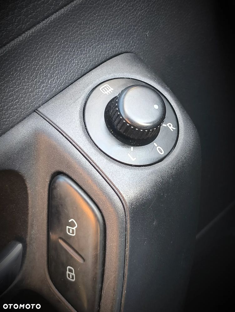 Renault Grand Scenic - 31