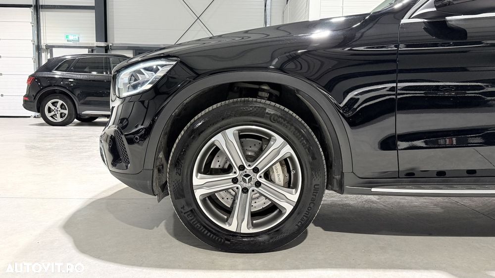 Mercedes-Benz GLC 300 e 4Matic 9G-TRONIC - 17