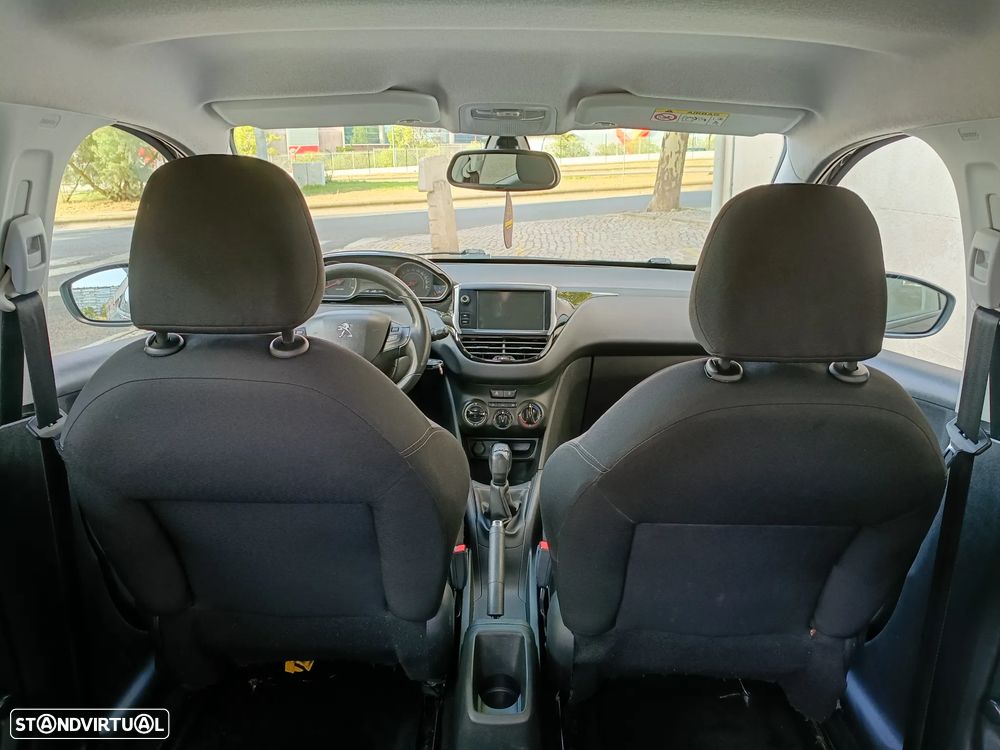 Peugeot 208 1.4 HDi SE Style - 8