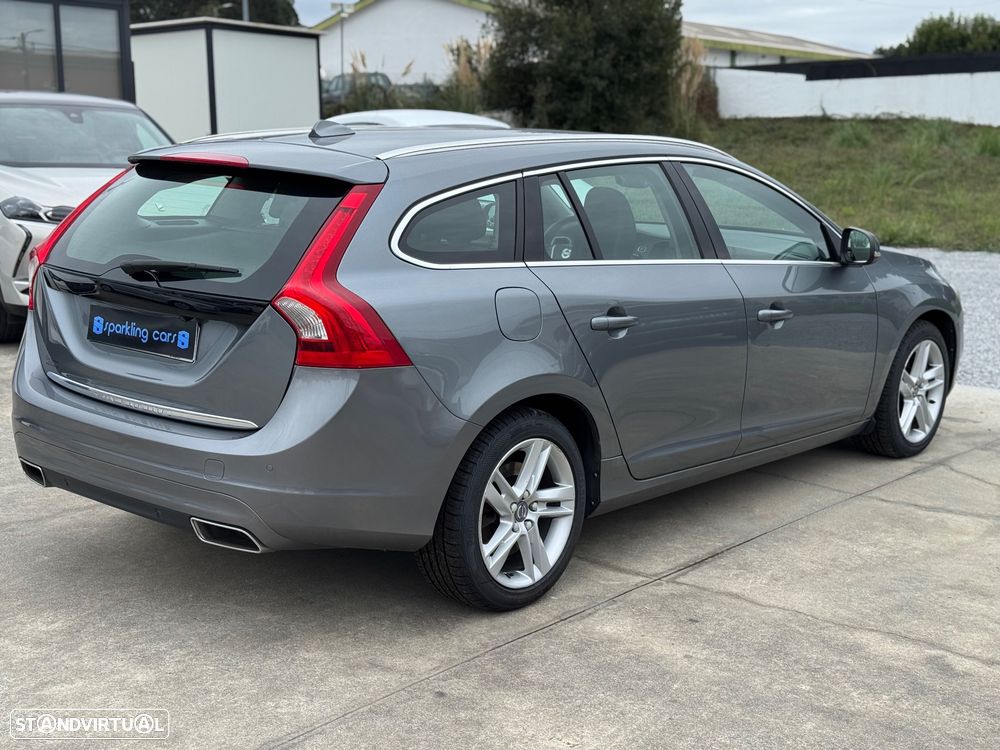 Volvo V60 D6 Twin Engine Geartronic Summum - 3