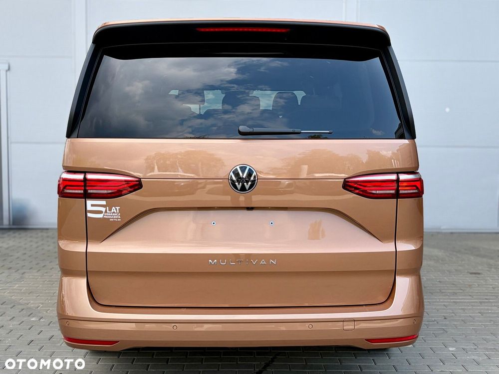 Volkswagen Multivan - 16