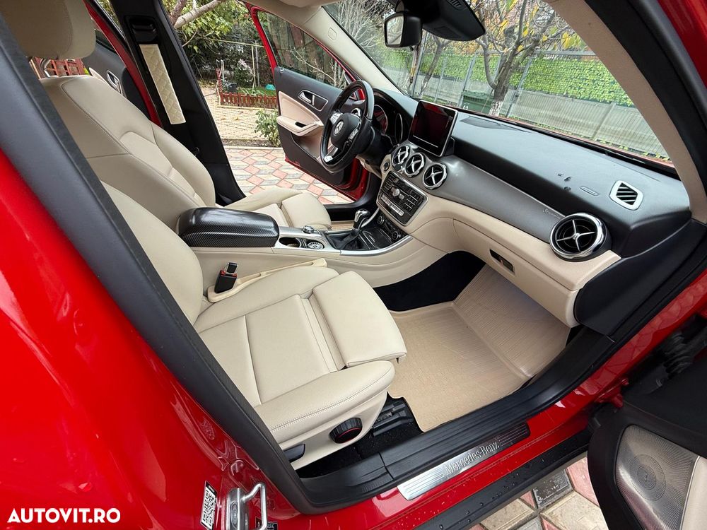 Mercedes-Benz GLA 180 - 13