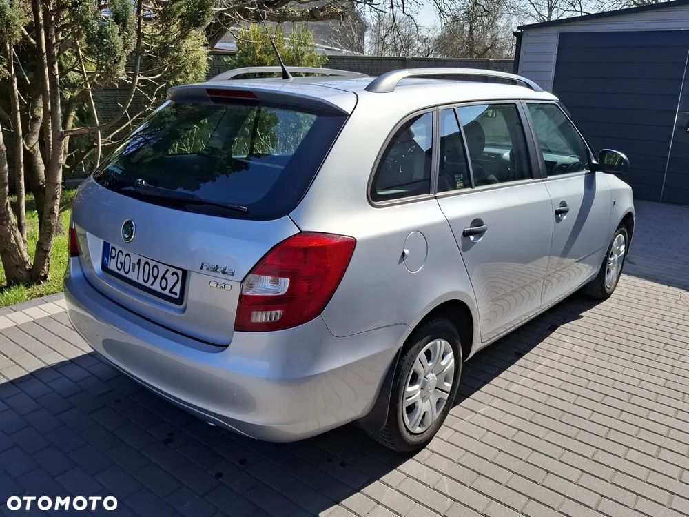 Skoda Fabia 1.2 TSI Active - 3