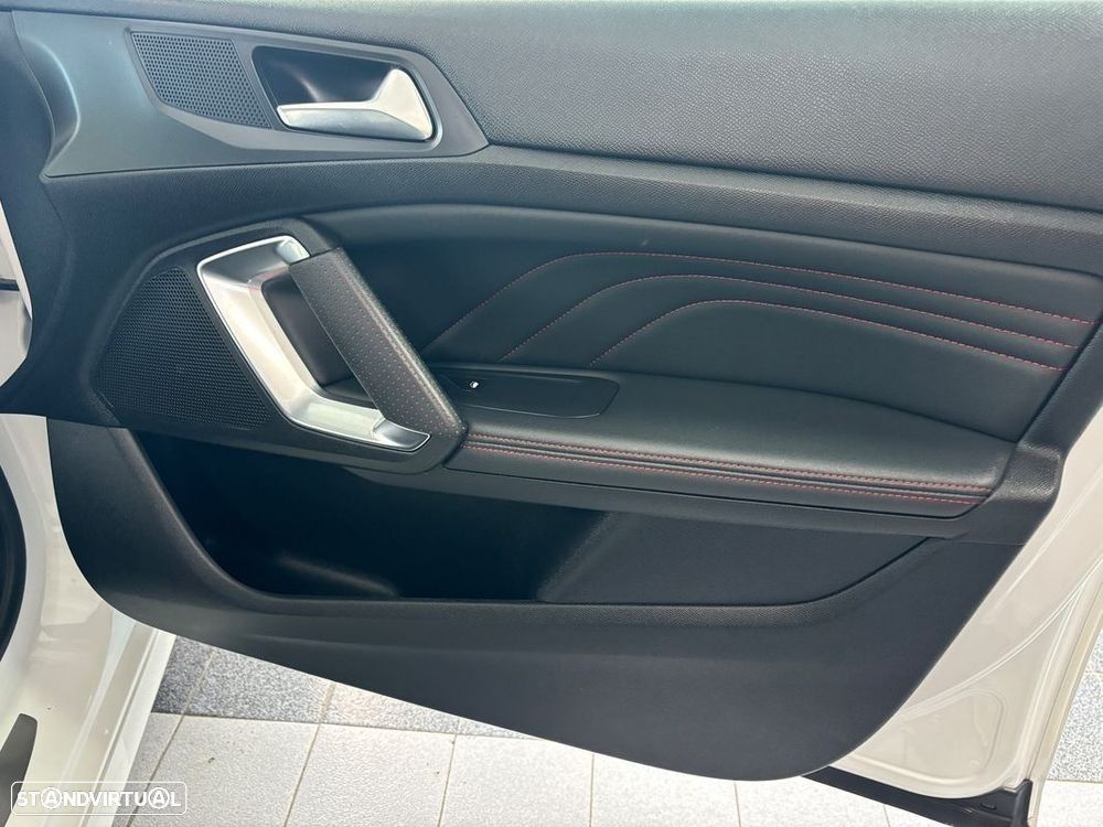 Peugeot 308 1.5 BlueHDi GT Line EAT8 - 32