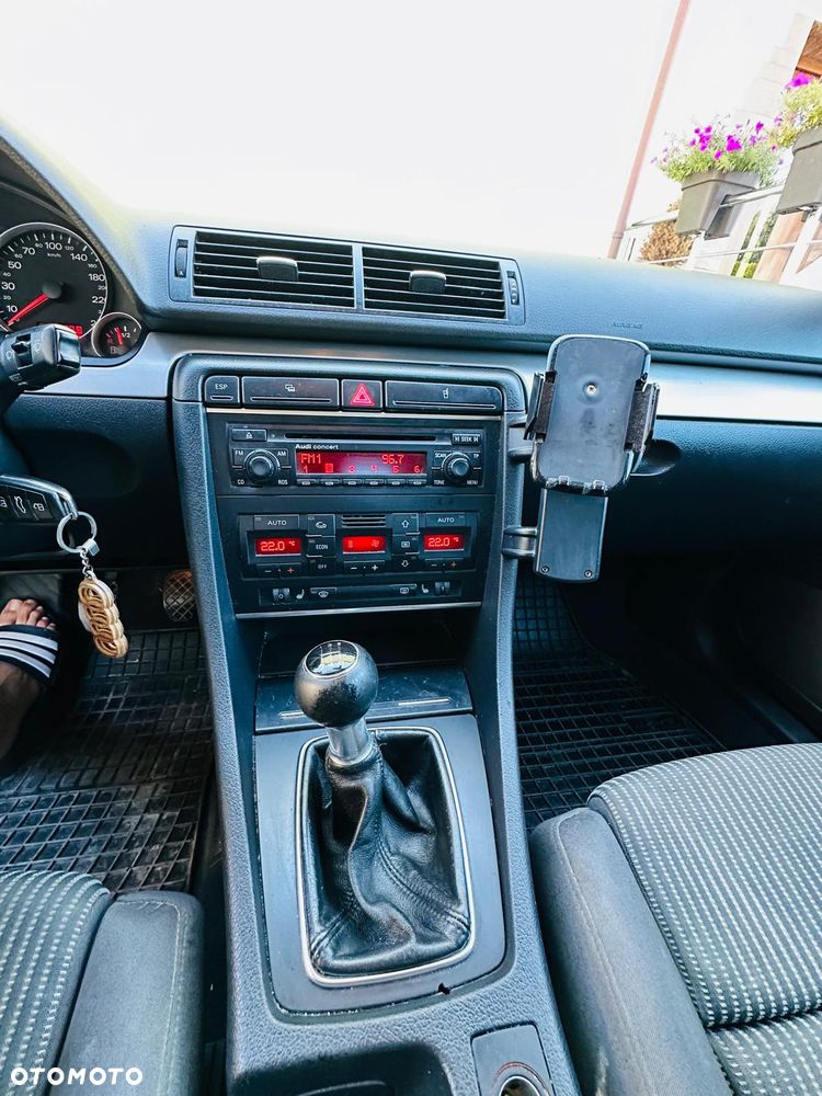 Audi A4 Limousine 1.8 T - 16