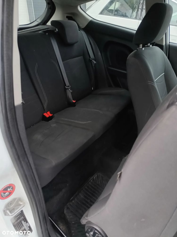 Ford Fiesta 1.25 Celebration - 10