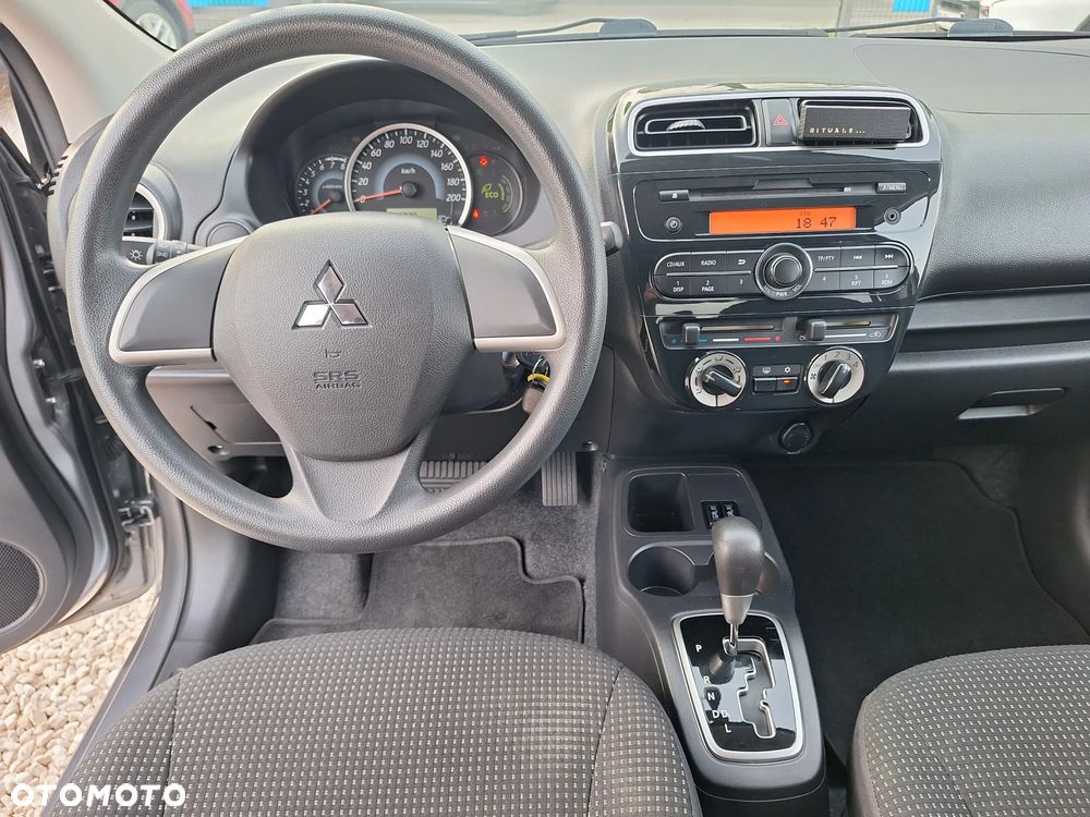 Mitsubishi Space Star - 23