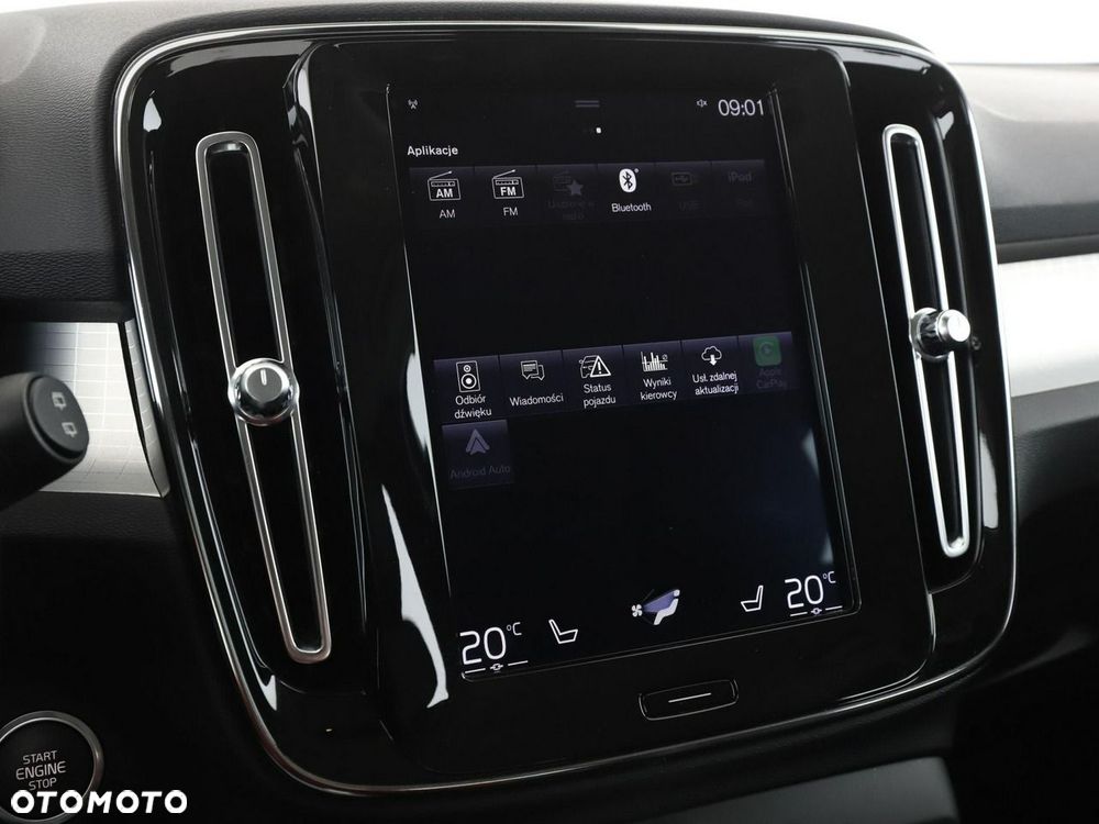 Volvo XC 40 D4 AWD Momentum Pro - 25