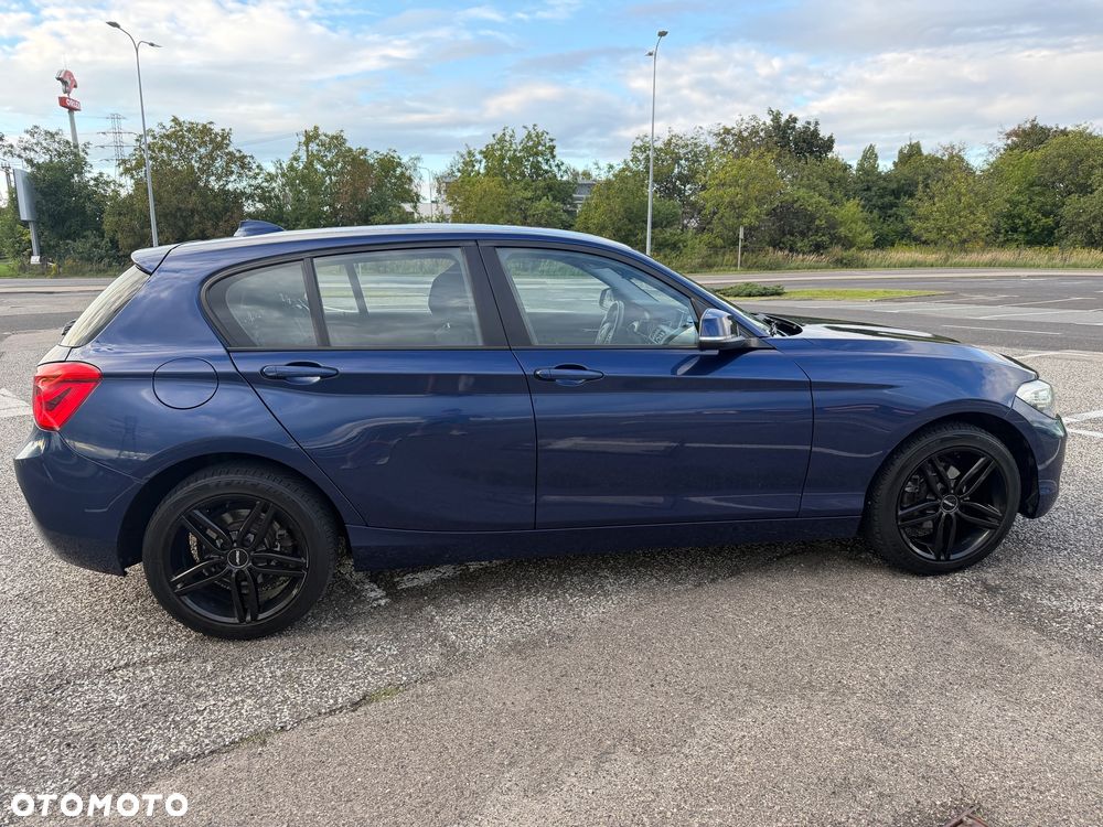 BMW Seria 1 116i - 5