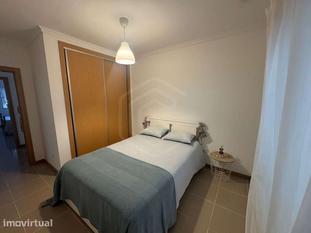 Apartamento T2 com Excelente Luminosidade e Arrecadação em Vila Rea... - Grande imagem: 3/22